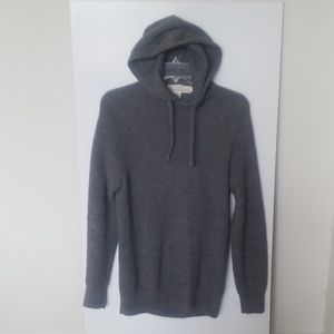 H&M Men Sweater Hoodie in size Small
